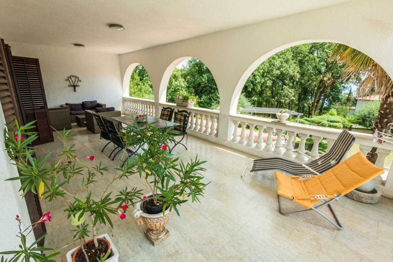 Apartment Nevija E Natale Opric Εξωτερικό φωτογραφία